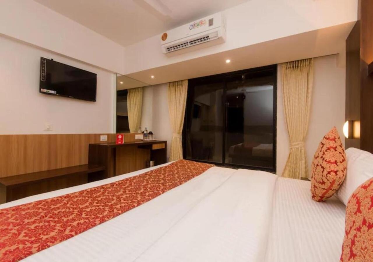 Hotel Mourya Residency نافي مومباي المظهر الخارجي الصورة