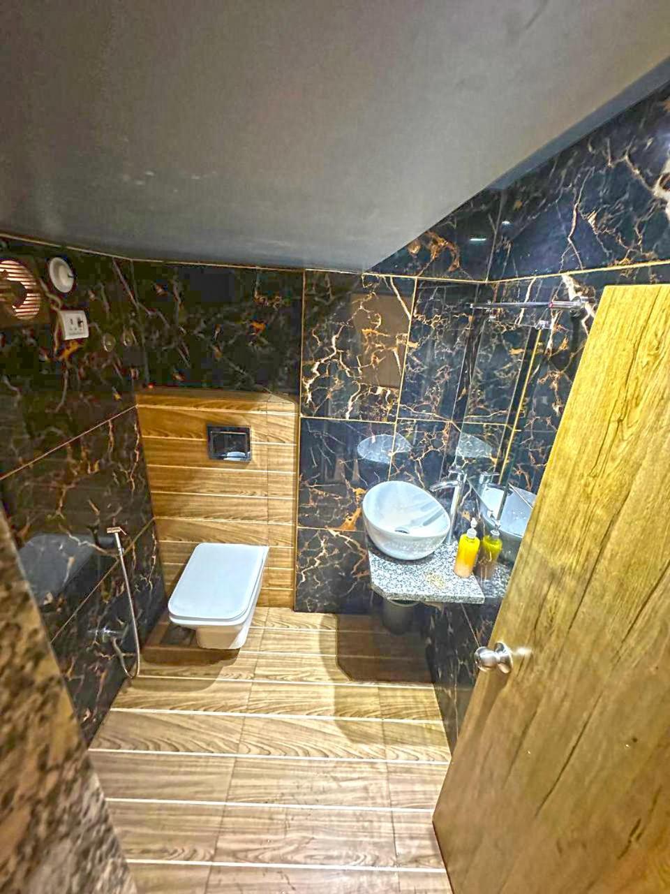 Hotel Mourya Residency نافي مومباي المظهر الخارجي الصورة